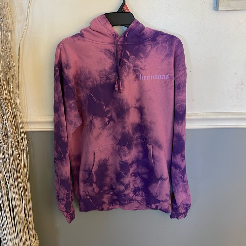 Sisters brand in Spanish hermanas